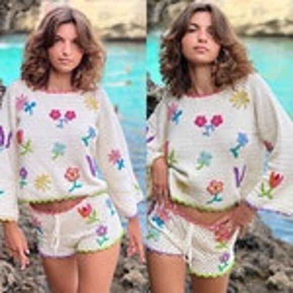 NWT Rose Carmine Sweater Bloom Scalloped Crochet Embroidered Top Cream Size: 2 - Picture 1 of 7